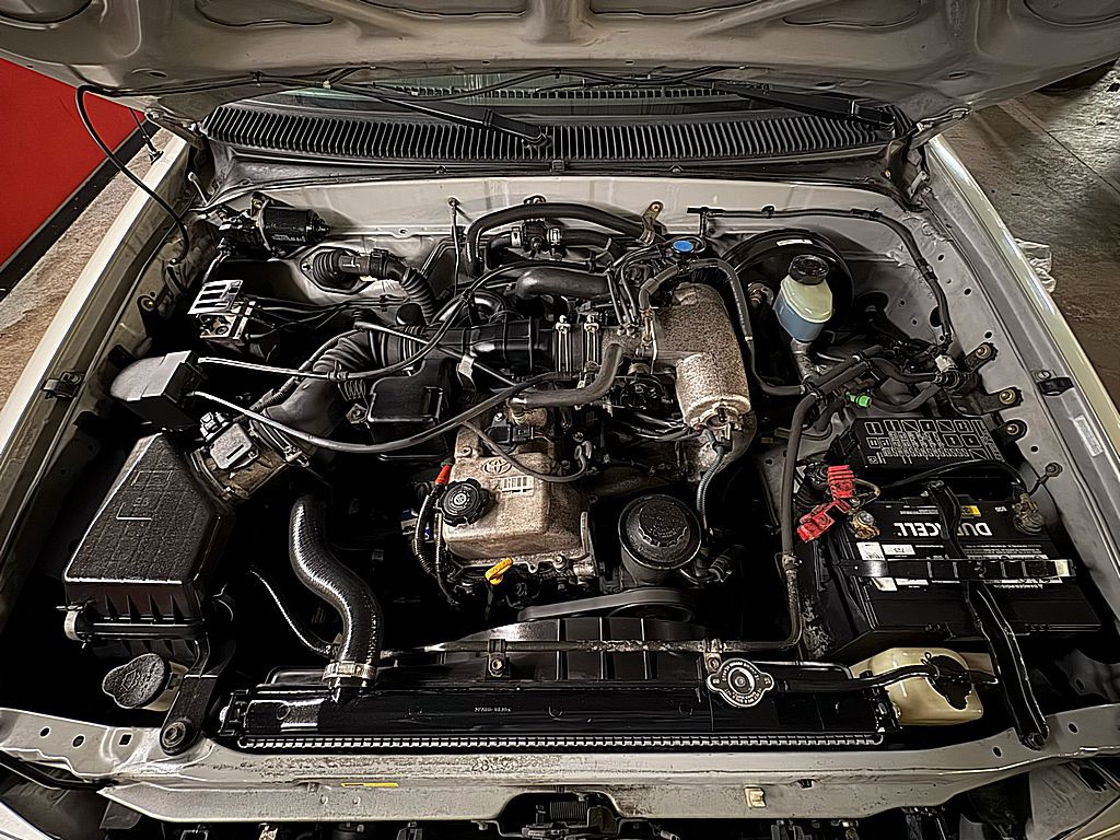 2004 Toyota Tacoma Image 2