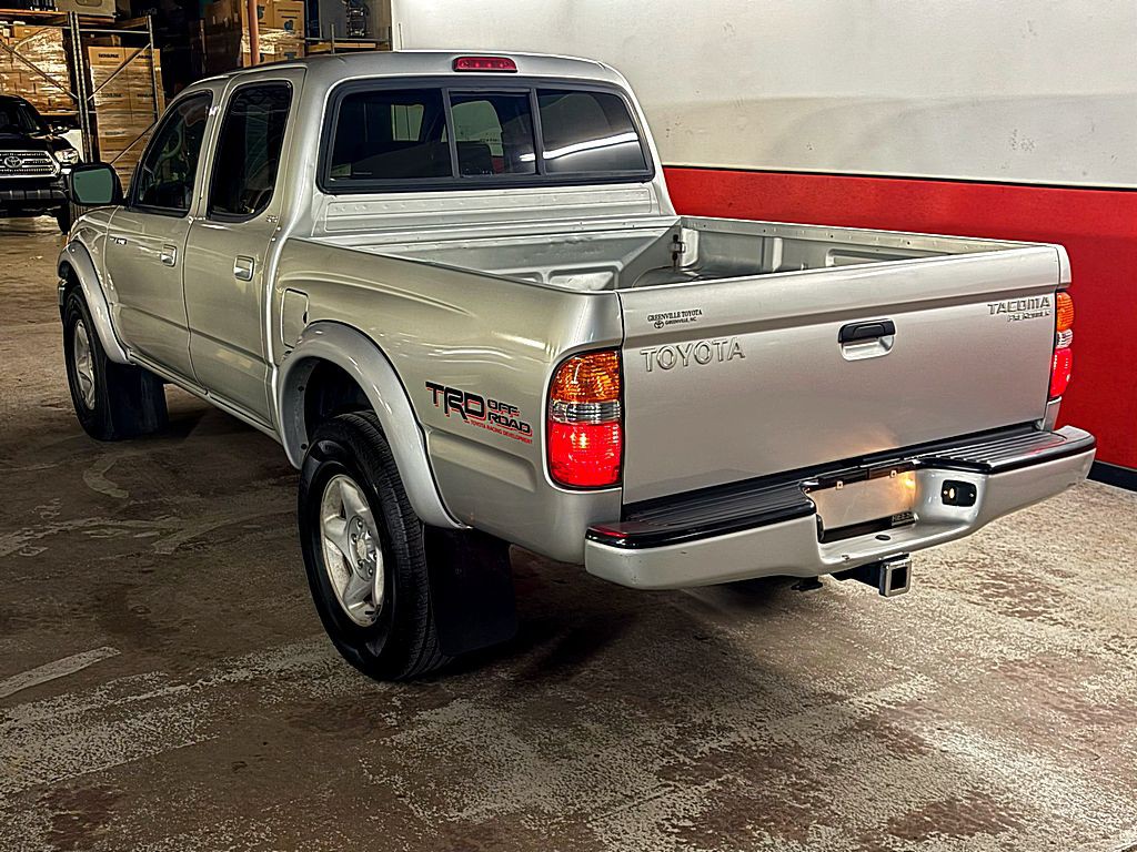 2004 Toyota Tacoma Image 5