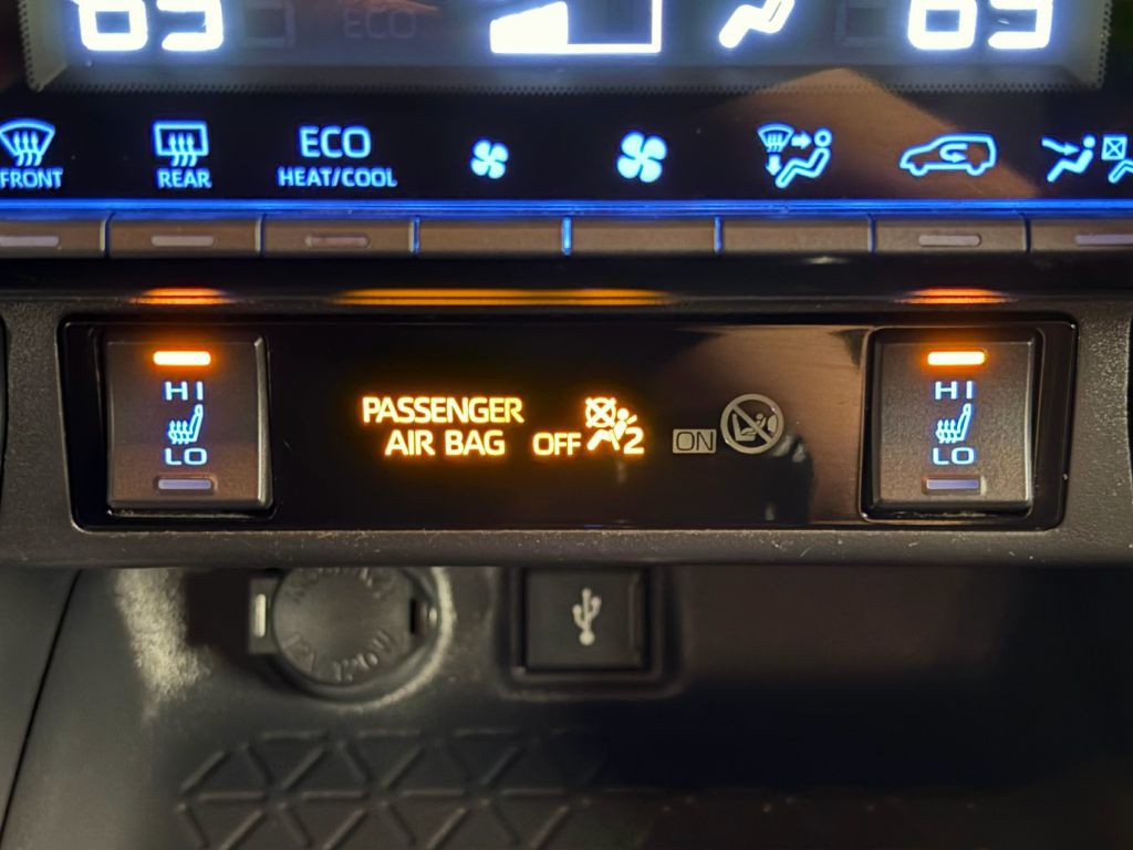 2021 Toyota Rav4 Image 17