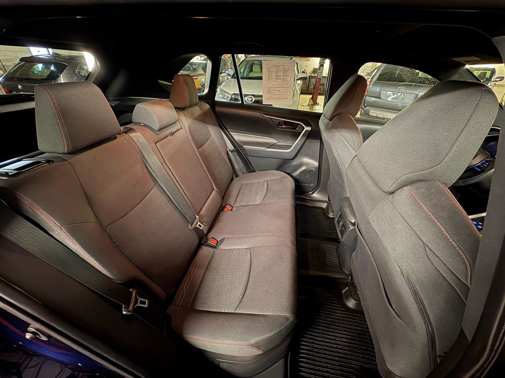 2021 Toyota Rav4 Image 24