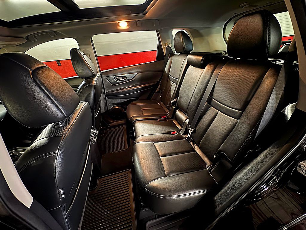 2016 Nissan Rogue Image 20