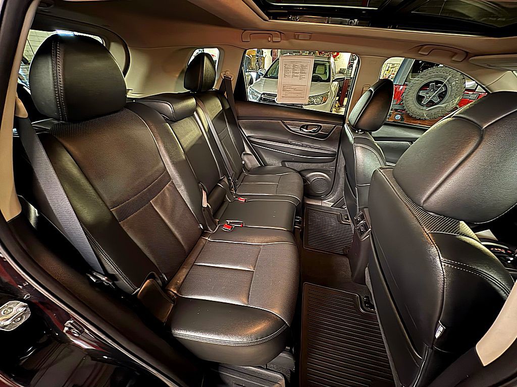 2016 Nissan Rogue Image 23