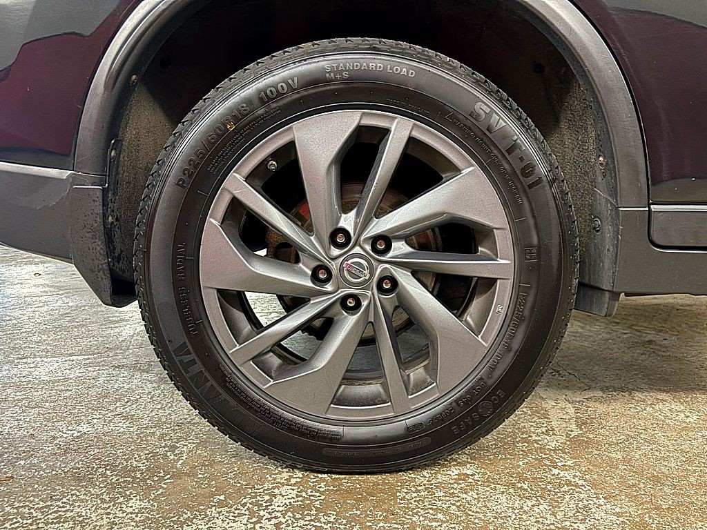 2016 Nissan Rogue Image 25