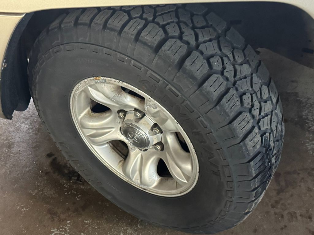 2005 Toyota 4Runner Image 3