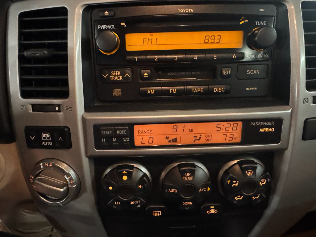 2005 Toyota 4Runner Image 12