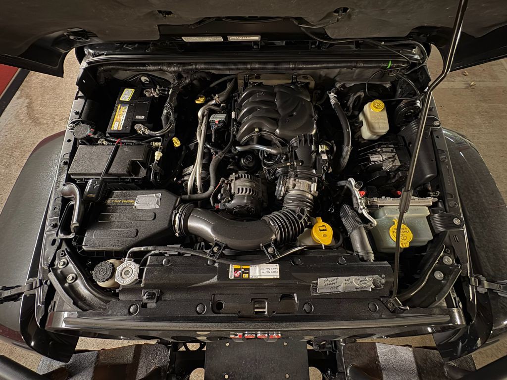 2014 Jeep Wrangler Unlimited Image 2