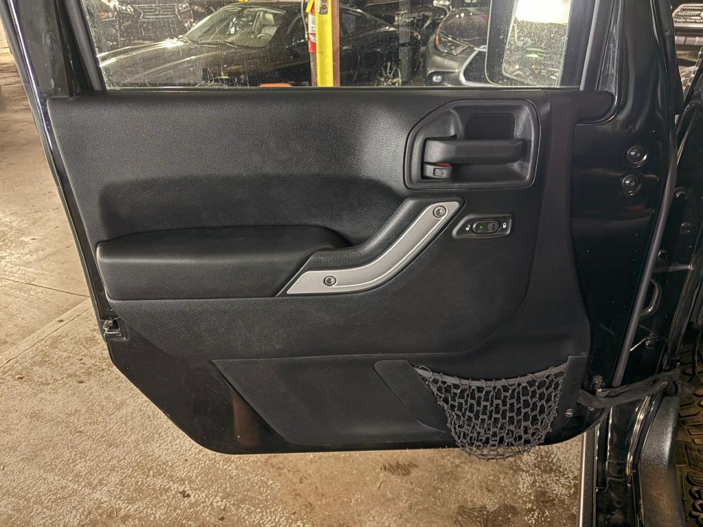 2014 Jeep Wrangler Unlimited Image 16