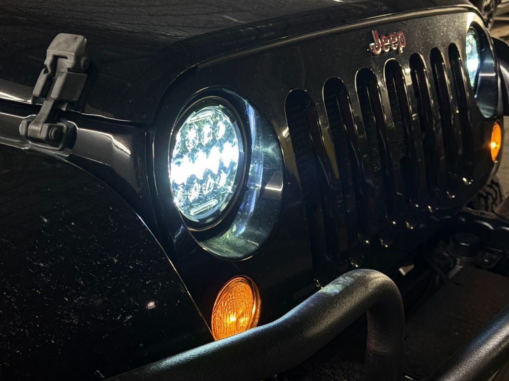 2014 Jeep Wrangler Unlimited Image 24