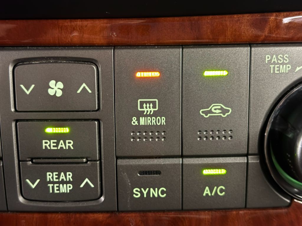 2011 Toyota Highlander Image 18