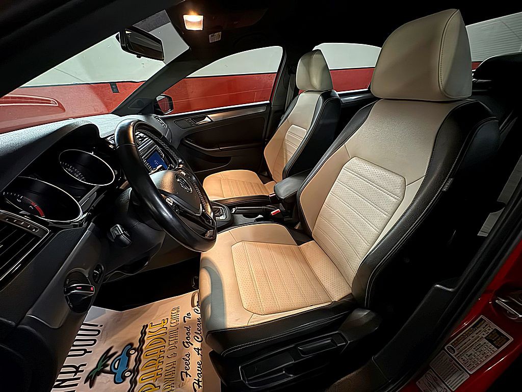 2016 Volkswagen Jetta Image 10