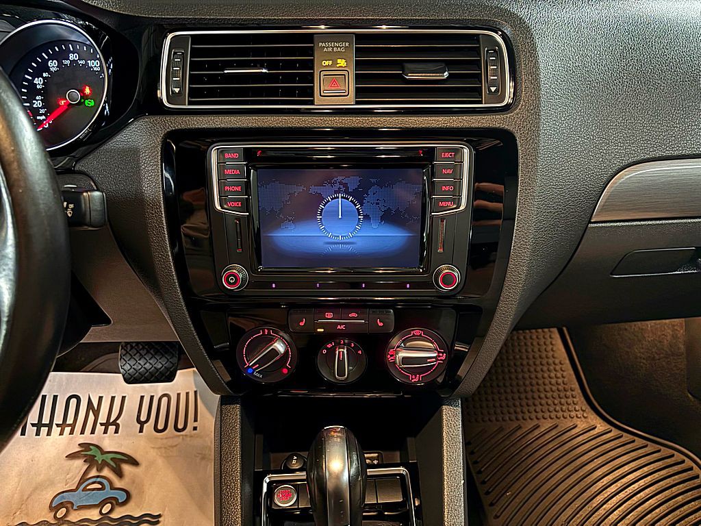 2016 Volkswagen Jetta Image 13