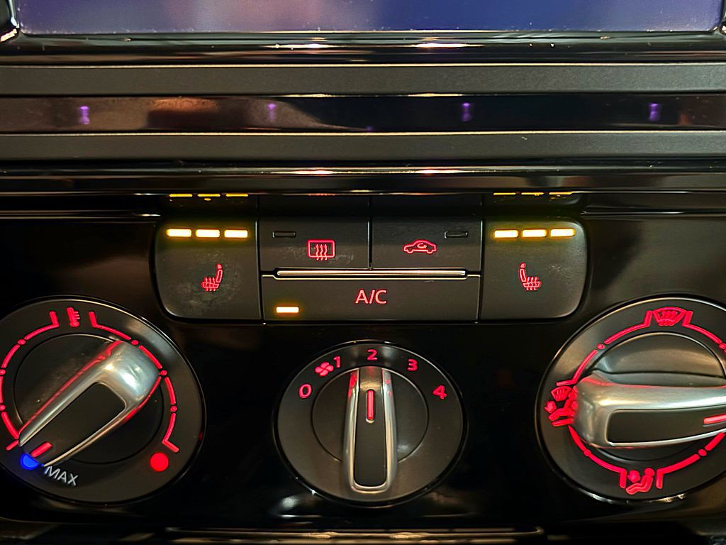 2016 Volkswagen Jetta Image 17