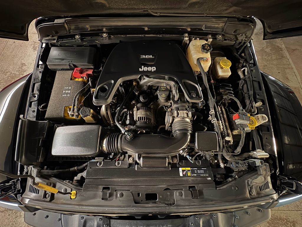 2018 Jeep Wrangler Unlimited Image 2