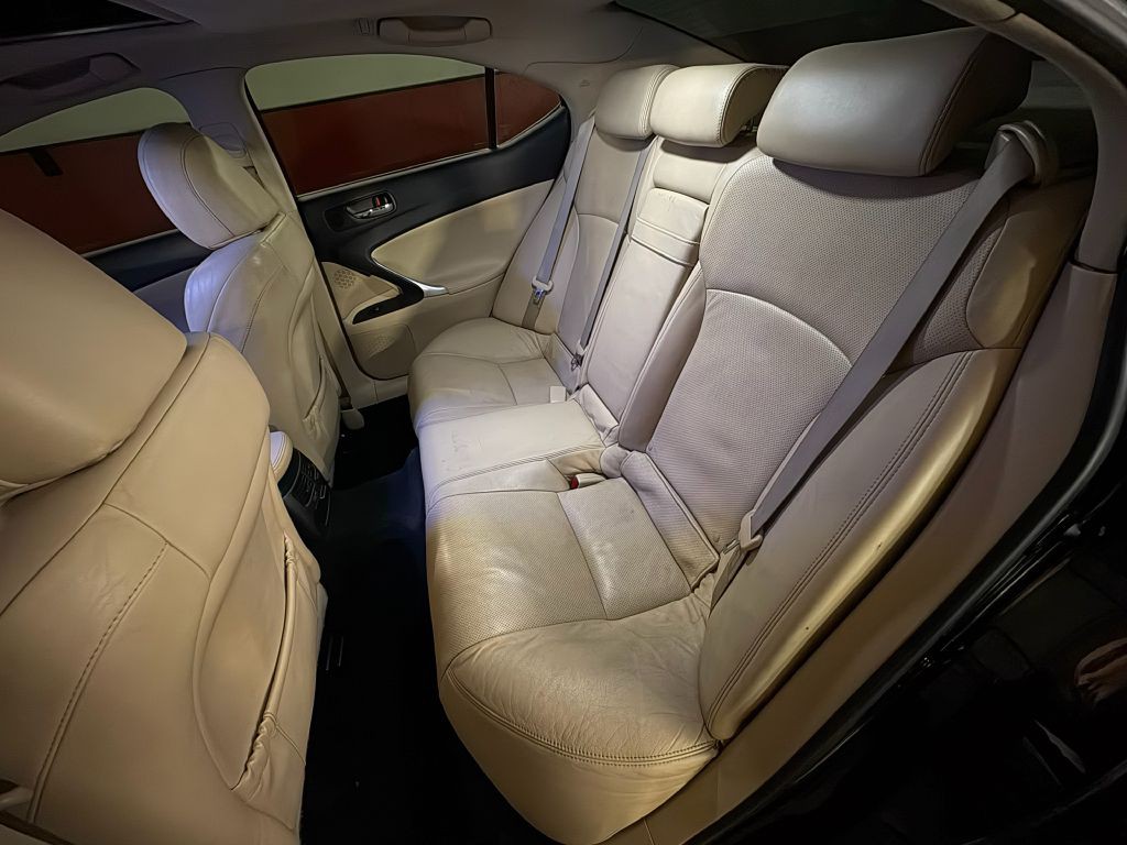 2008 Lexus IS Image 22