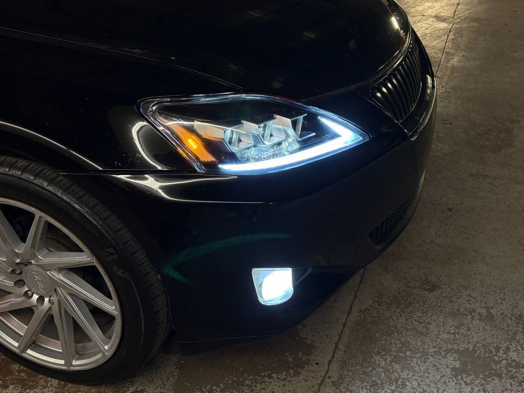 2008 Lexus IS Image 27
