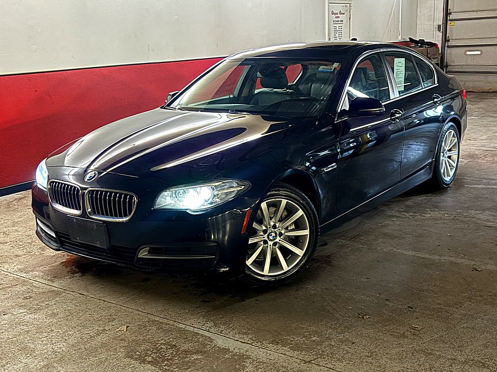 2014 BMW 5 Series Image 1