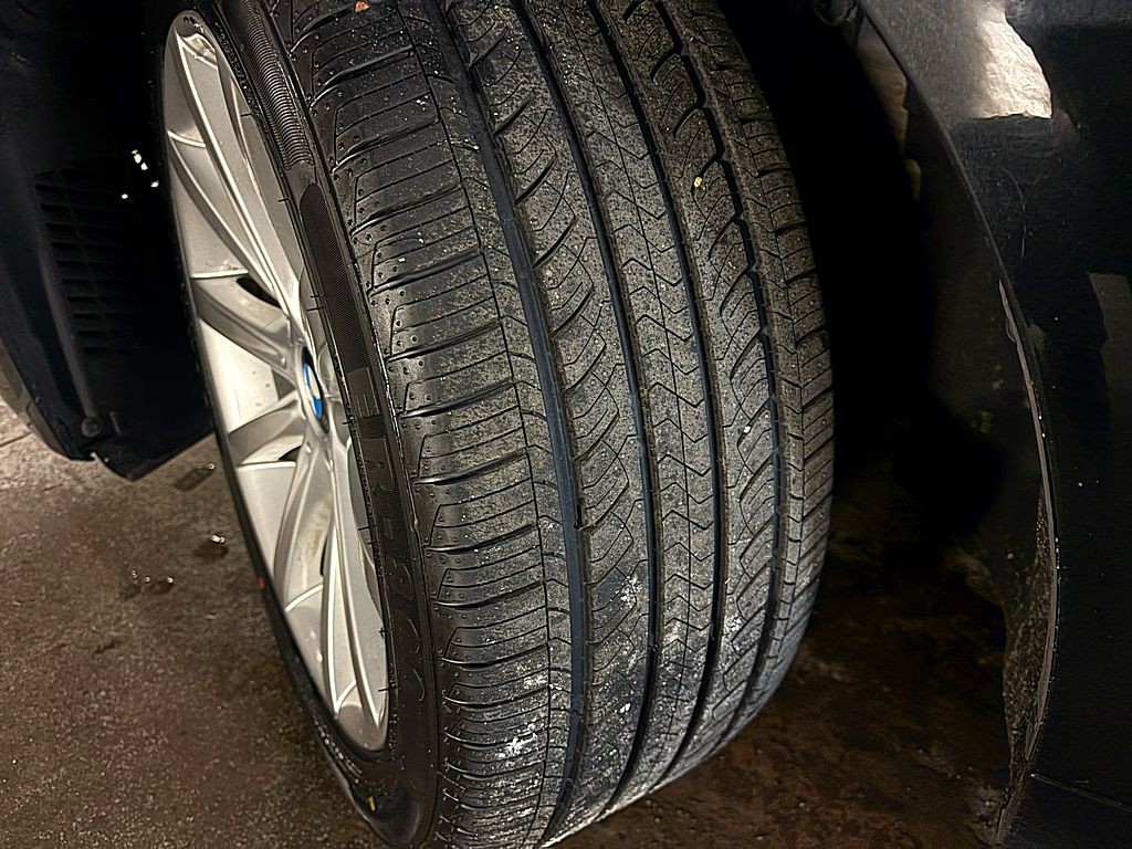 2014 BMW 5 Series Image 3