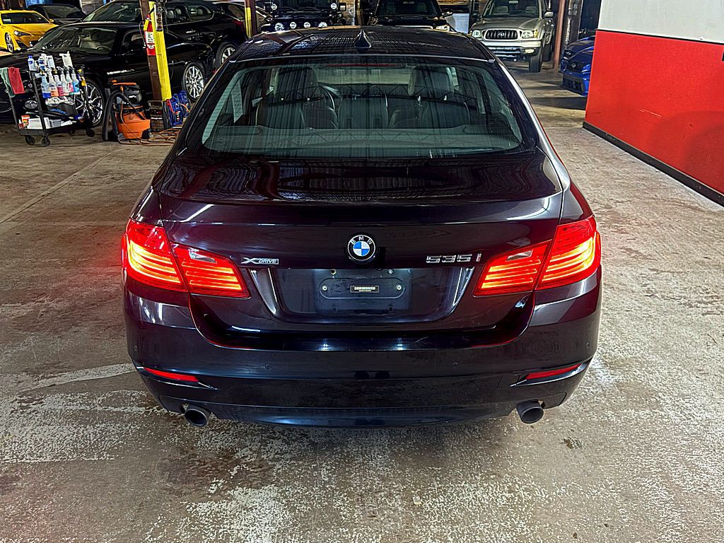 2014 BMW 5 Series Image 6