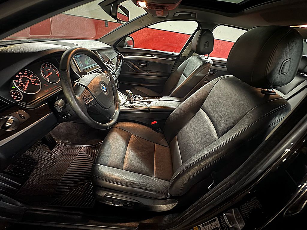 2014 BMW 5 Series Image 10
