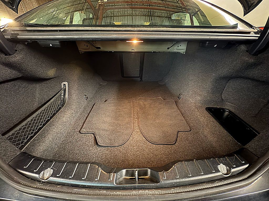 2014 BMW 5 Series Image 25