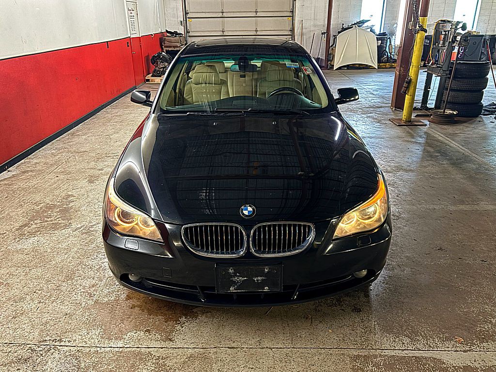 2007 BMW 5 Series Image 9