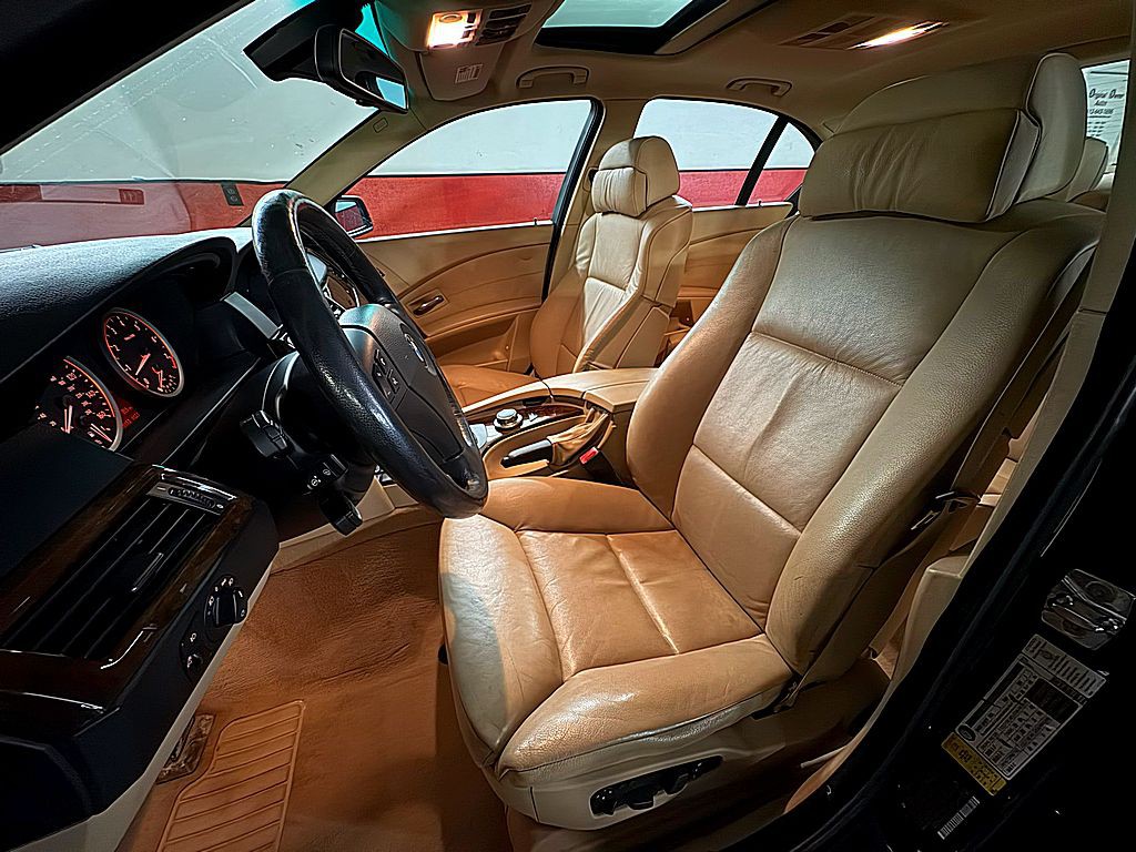 2007 BMW 5 Series Image 10