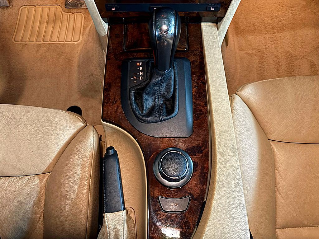 2007 BMW 5 Series Image 14