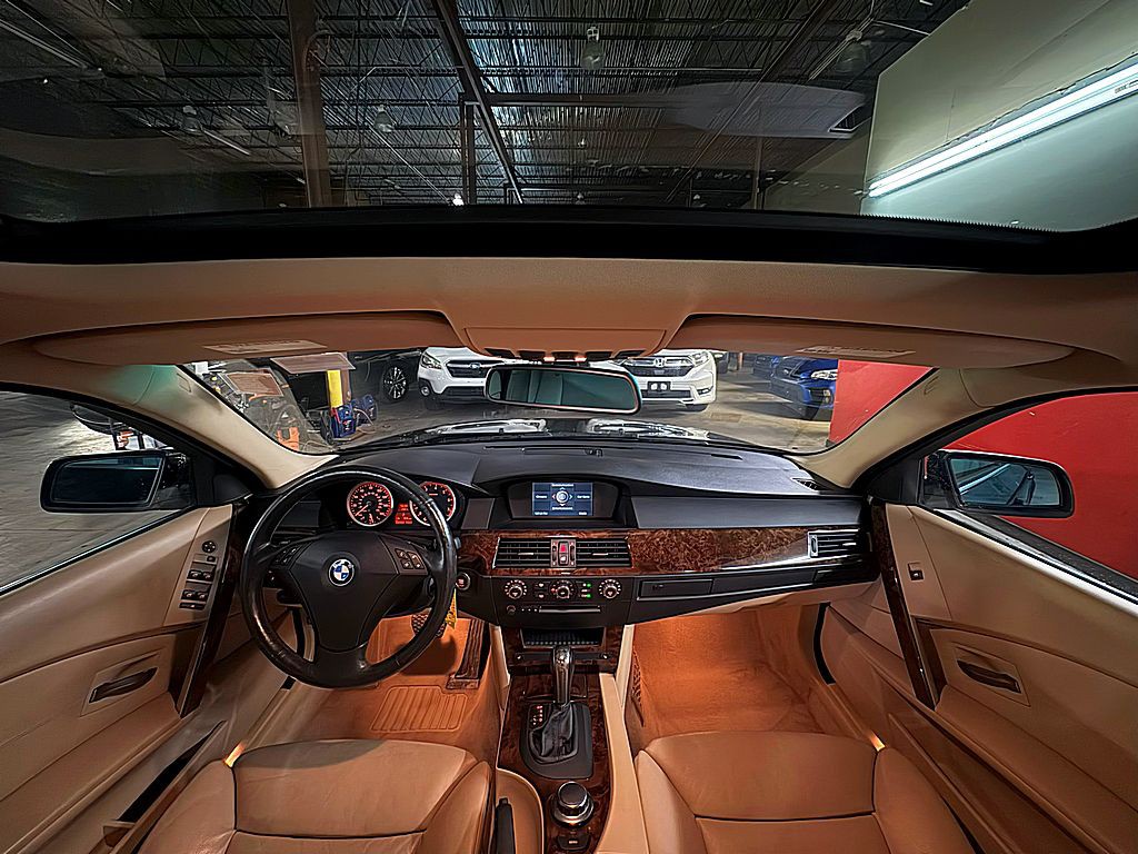 2007 BMW 5 Series Image 19