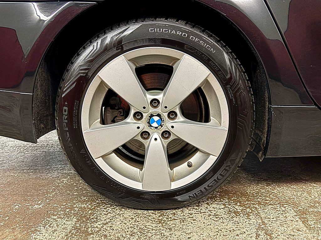 2007 BMW 5 Series Image 24
