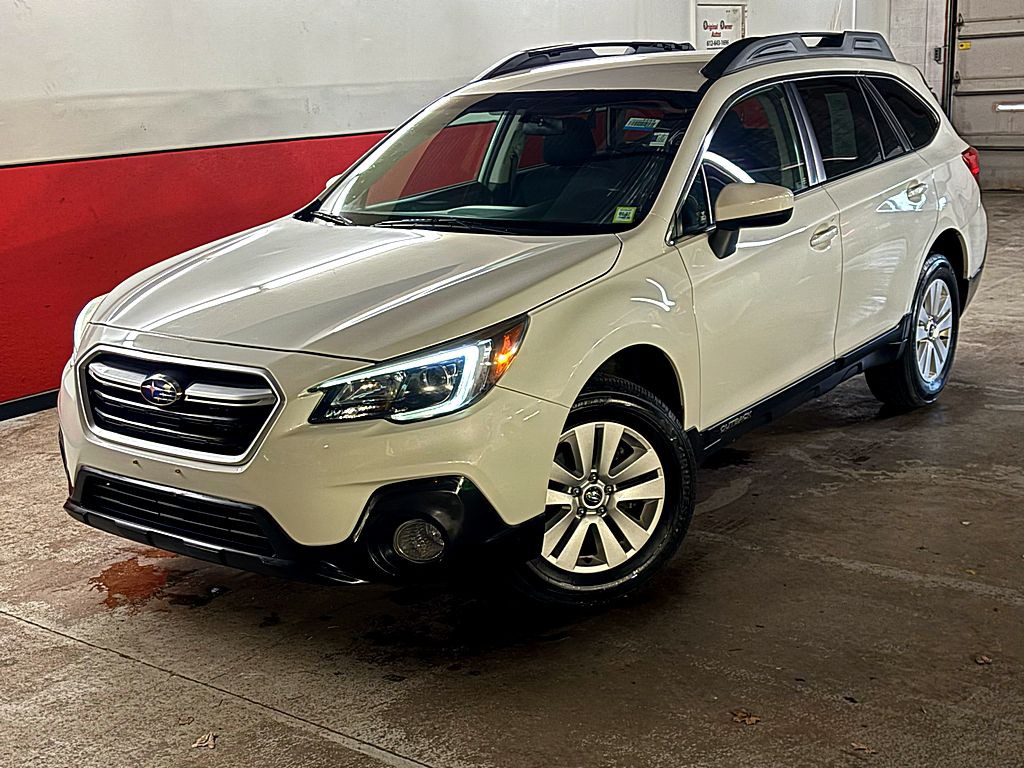 2018 Subaru Outback Image 1