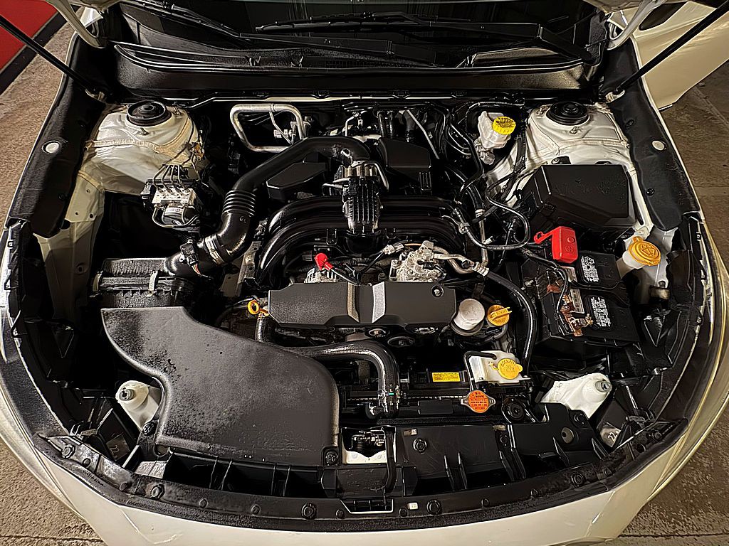 2018 Subaru Outback Image 2