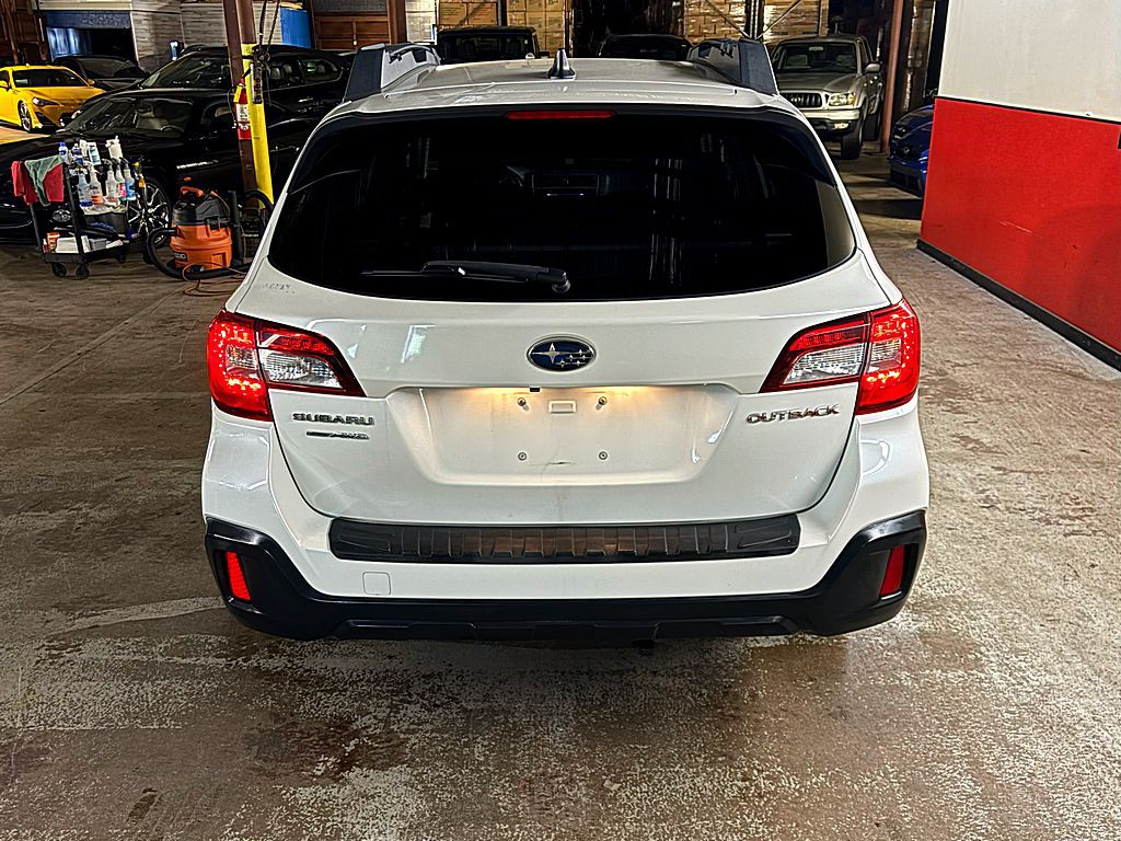 2018 Subaru Outback Image 6
