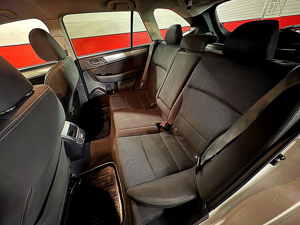 2018 Subaru Outback Image 22