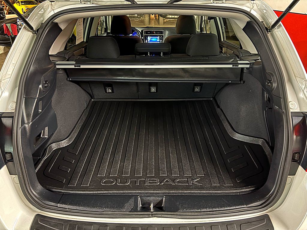 2018 Subaru Outback Image 23