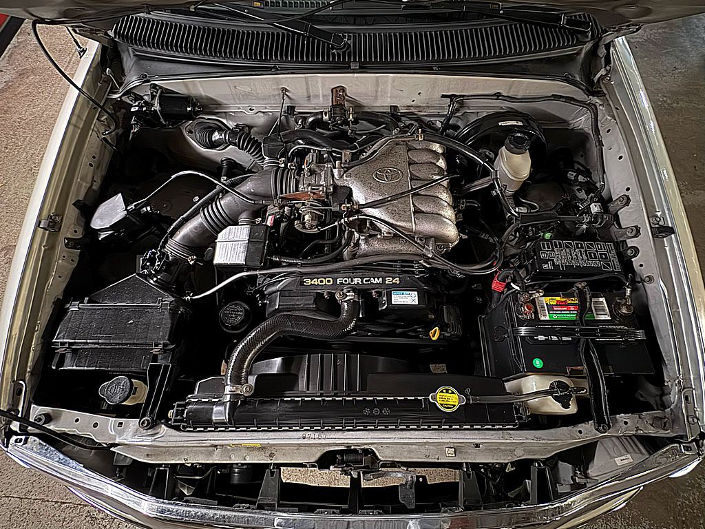 2002 Toyota Tacoma Image 2