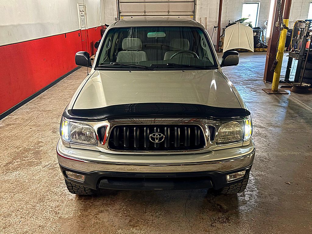 2002 Toyota Tacoma Image 9