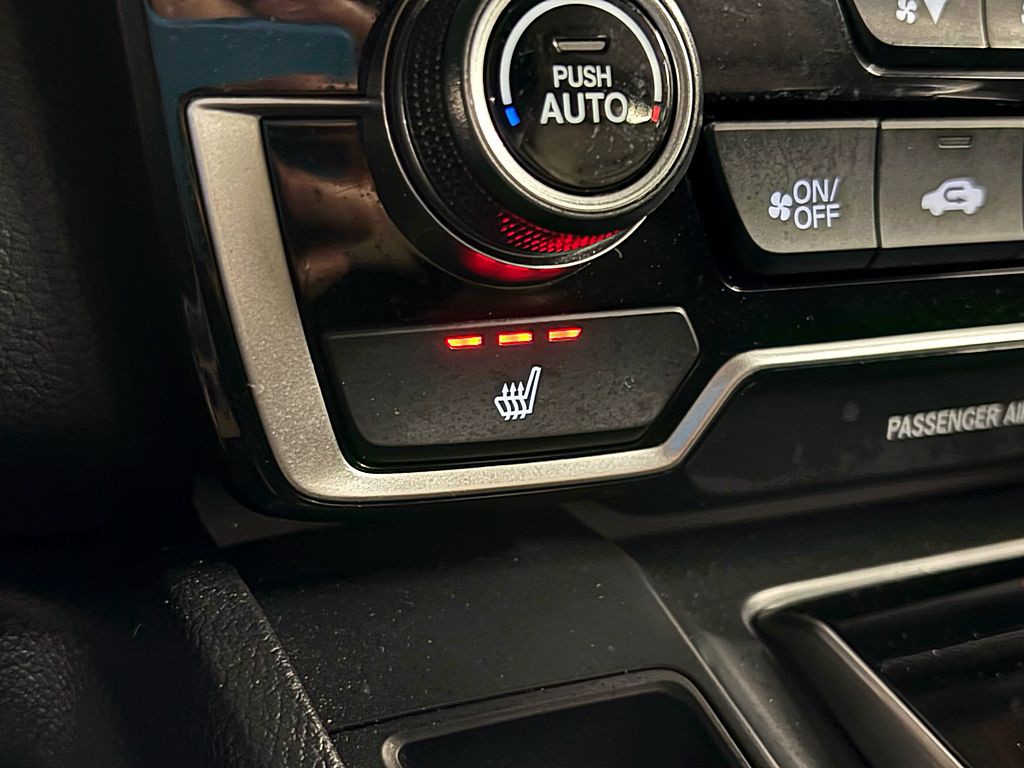 2017 Honda CR-V Image 16