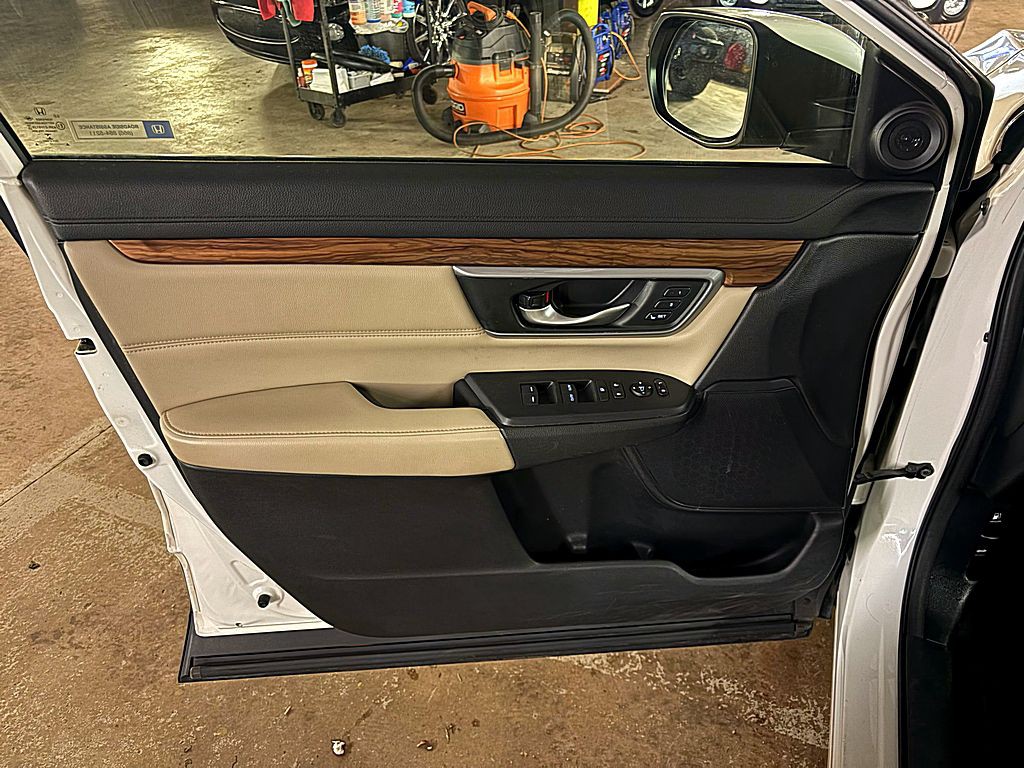2017 Honda CR-V Image 19