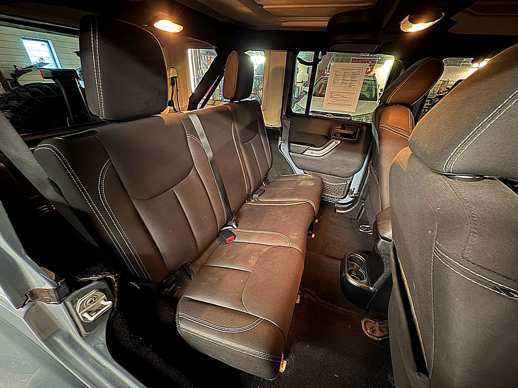 2015 Jeep Wrangler Unlimited Image 19