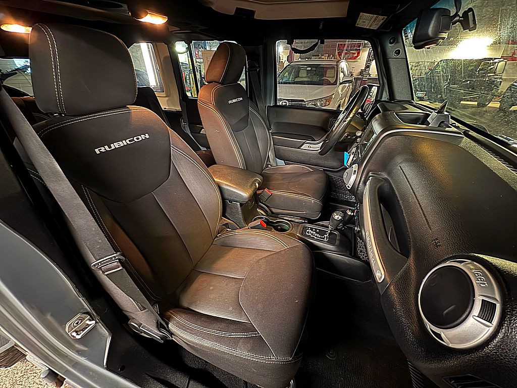 2015 Jeep Wrangler Unlimited Image 20