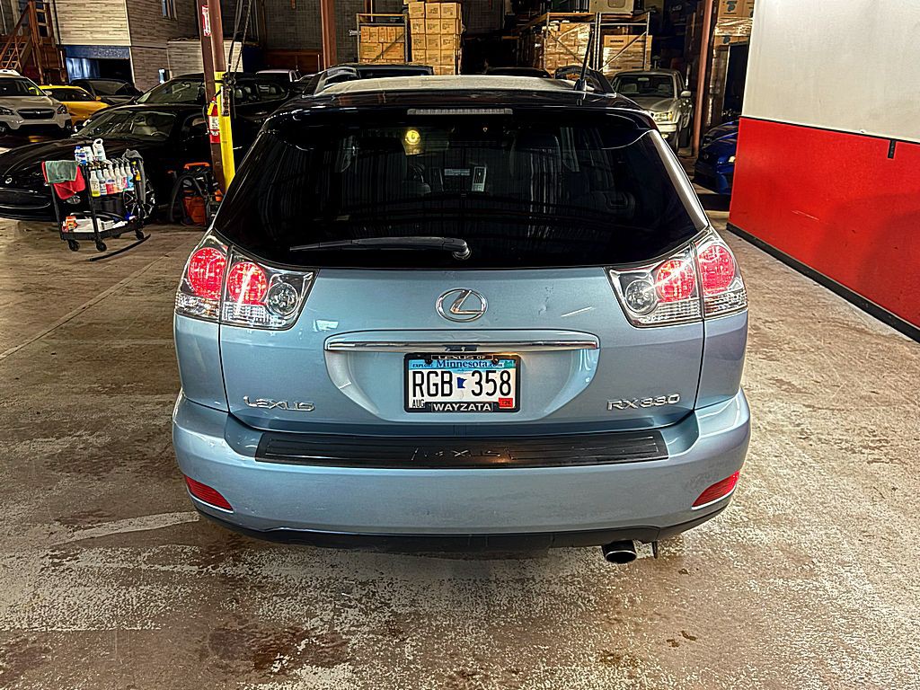 2005 Lexus RX Image 6