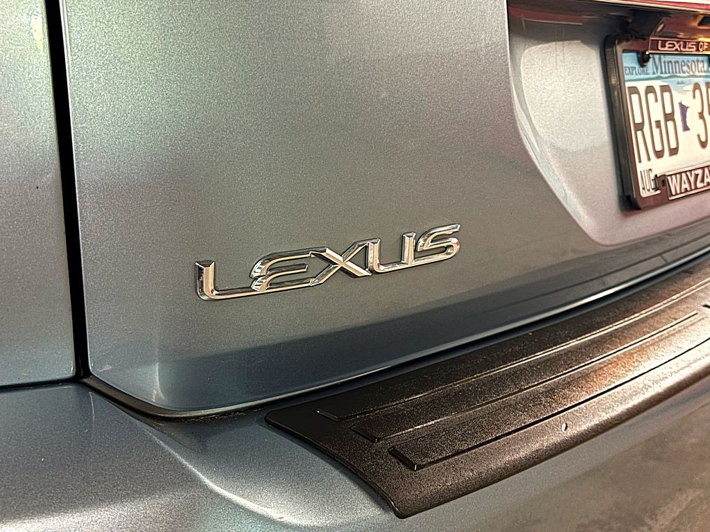 2005 Lexus RX Image 24