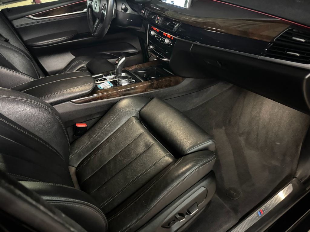 2018 BMW X5 Image 25