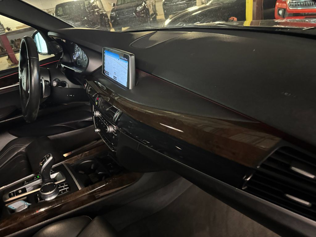 2018 BMW X5 Image 26