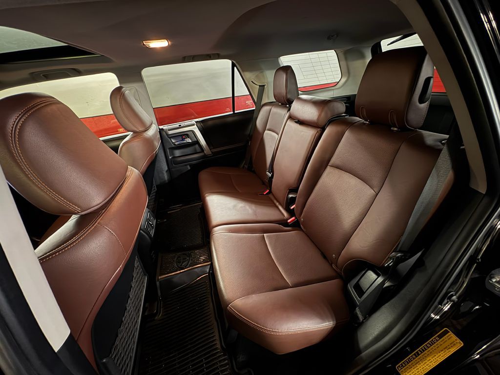 2018 Toyota 4Runner Image 22