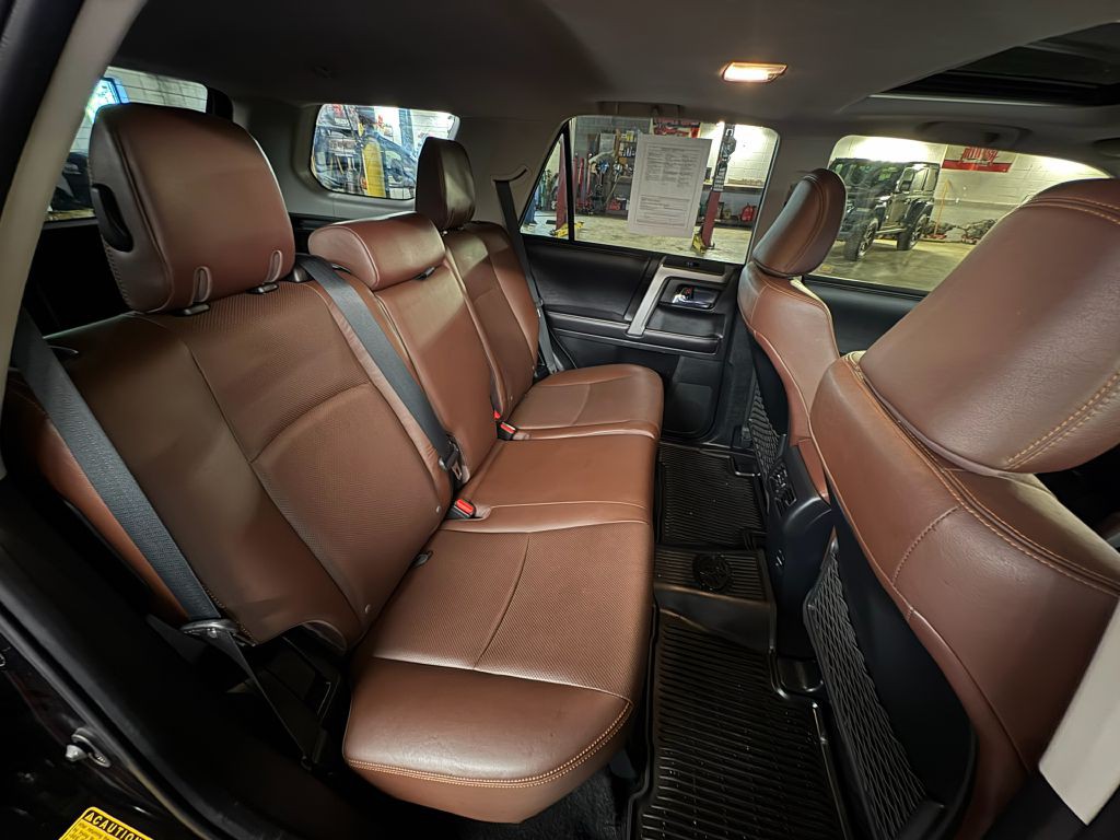 2018 Toyota 4Runner Image 25