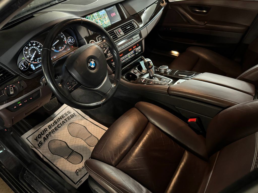 2015 BMW 5 Series Image 11
