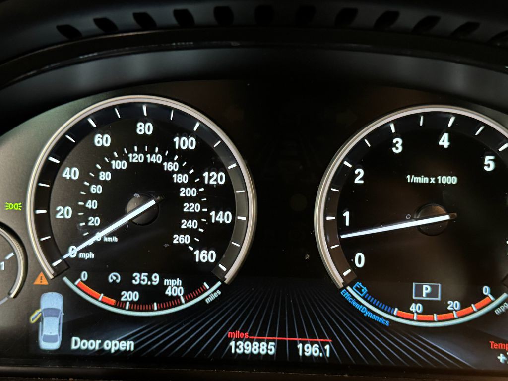 2015 BMW 5 Series Image 12