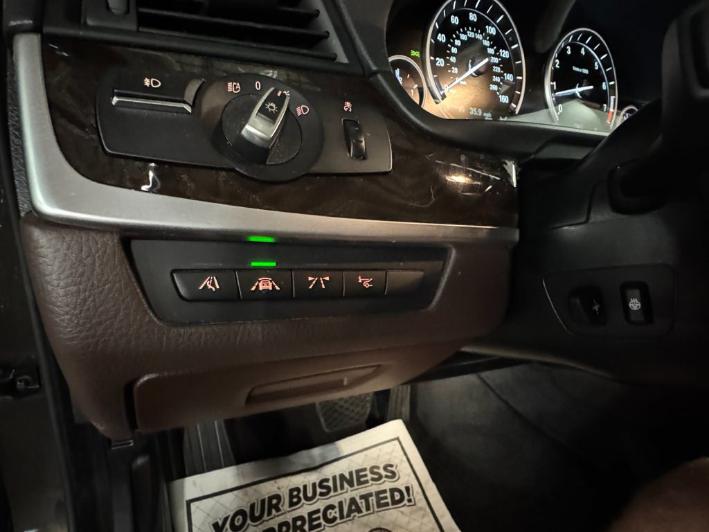 2015 BMW 5 Series Image 18