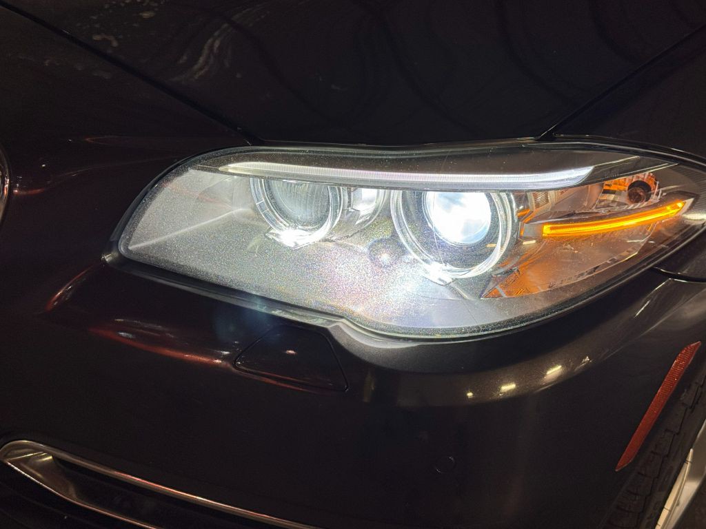 2015 BMW 5 Series Image 29